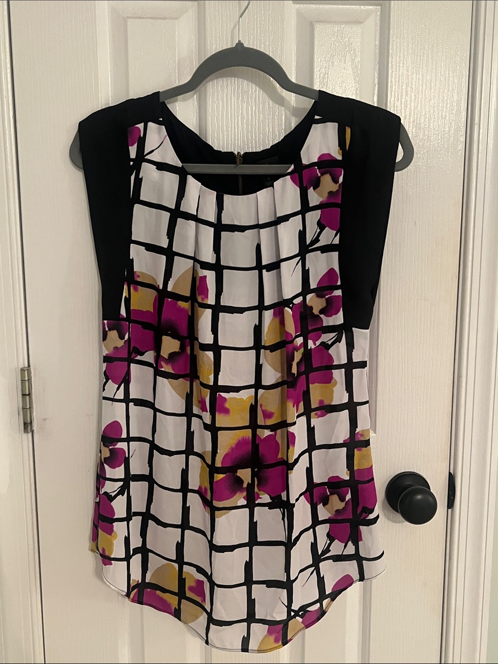 Sleeveless Grid Floral Blouse - White with Magenta & Mustard
